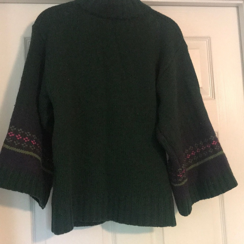 Beautiful Zip Front Sweater - Picture 5 of 7